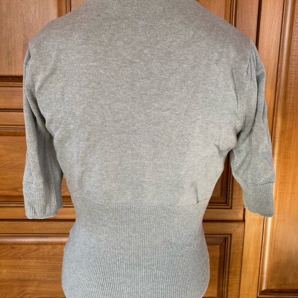 💰3 for $20 - V-neck vest - Picture 3 of 4